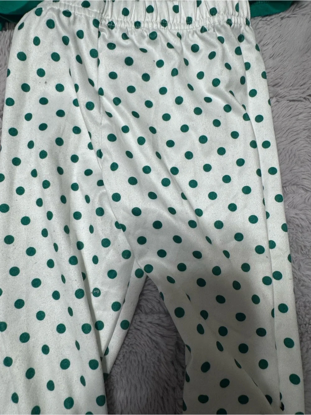 Amazon Green Two-Piece Pajama Set with Polka Dot Pants